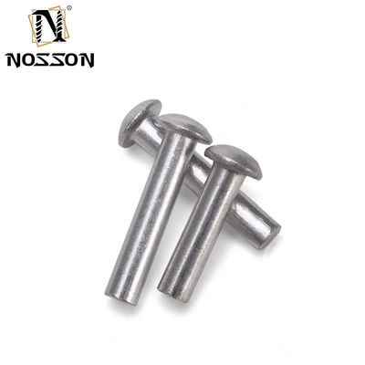 ISO 표준 메트릭 알루미늄 청동 고형 코어 리베트 고정 평면 머리 원형 머리 고형 가벼운 강철 구리 리베트 밝은 마무리