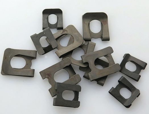 65 마랑제스 스틸 샤프트 DK 타입 탄력적 인 유지 클립 윙 스타일 및 높은 탄력성 ANSI/ASME 표준