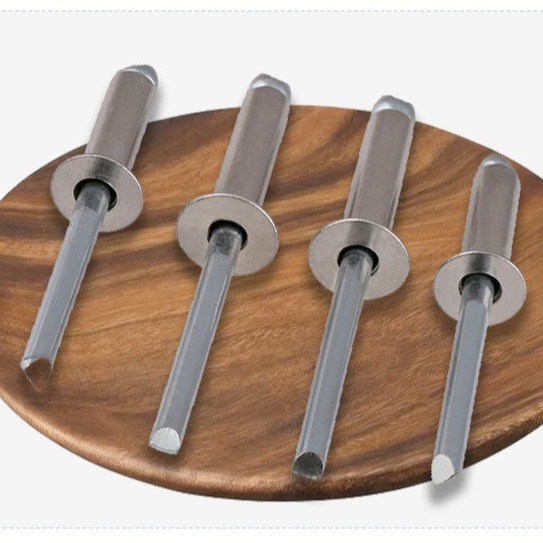 DIN 표준 ST2.4 ST3.2 ST4 ST4.8 ST6.4 브레이크 만드럴 블라인드 리벳 스테인리스 스틸 SS304 알루미늄 JIS 표준